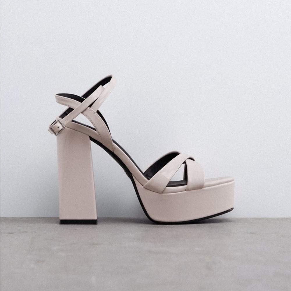 EUC high heeled platform sandals